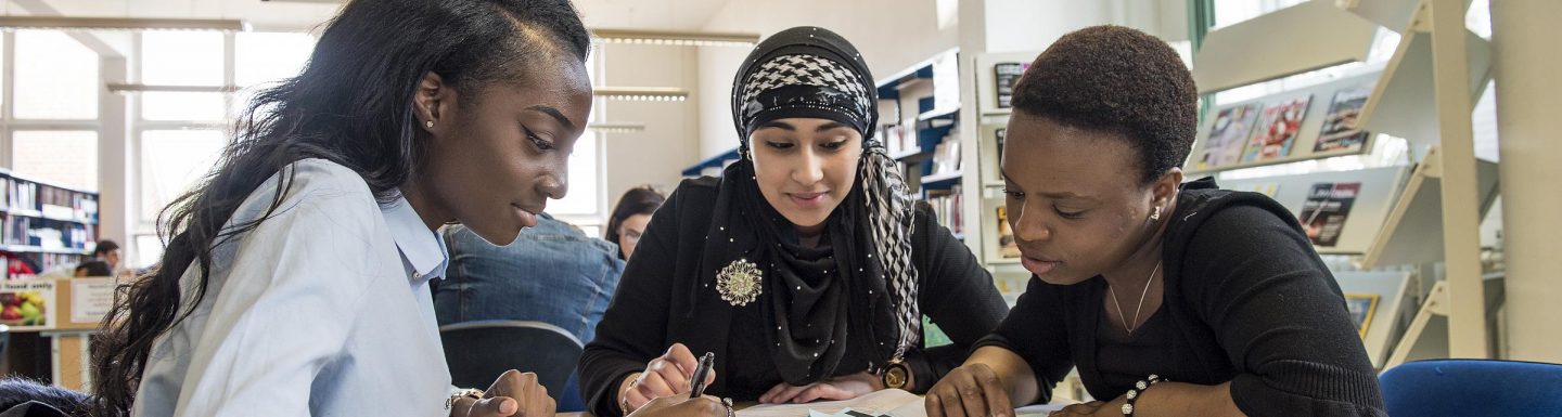 Itchen College Reference Form.pdf English – Itchen Sixth Form College
