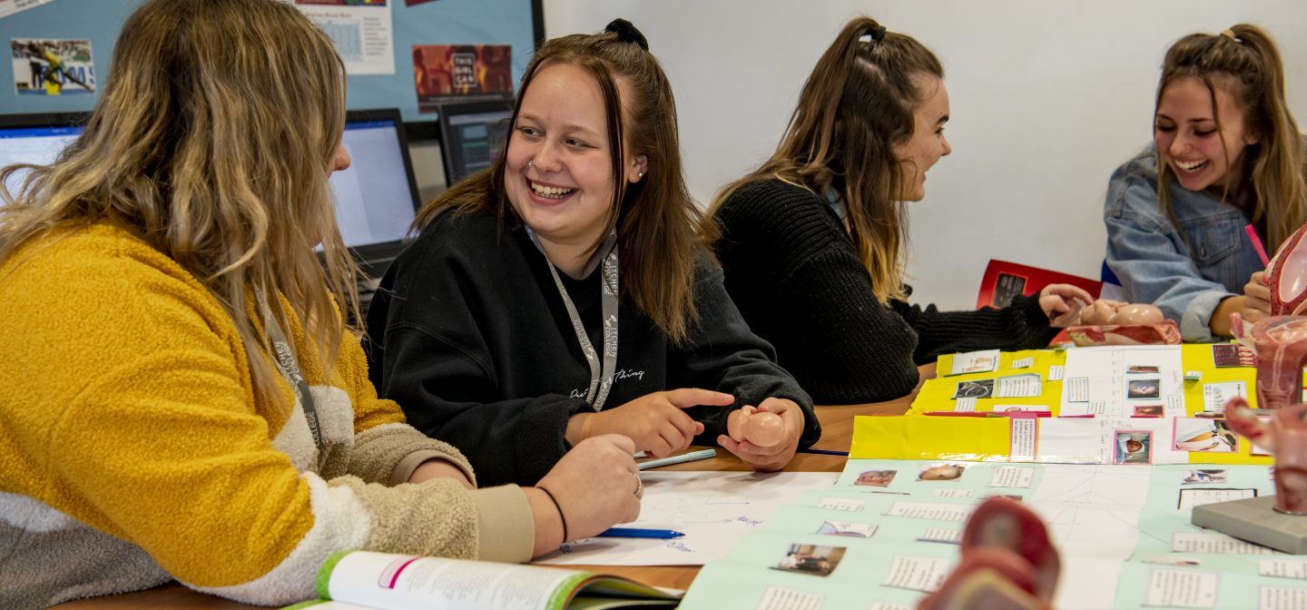 Itchen College Reference Form.pdf Itchen Sixth Form College